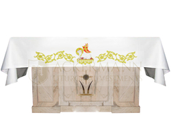 Altar cloth Easter period with embroidered Lamb of God